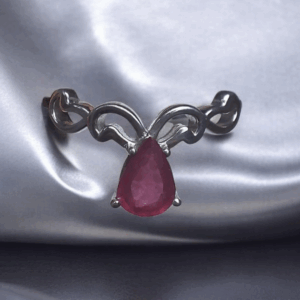 ANILLO DE CORONA CON RUBY