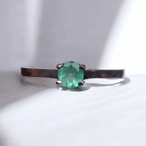 ANILLO DE ESMERALDA